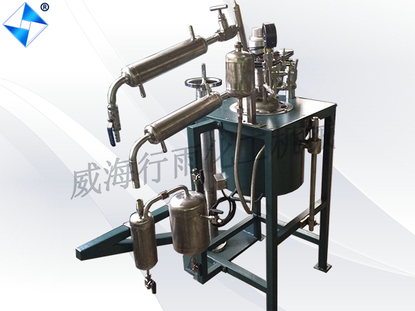 江蘇釜體可下降型酯化縮聚反應(yīng)釜